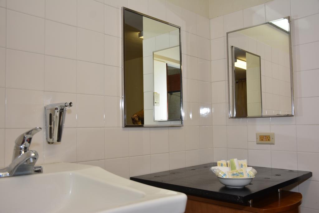 Hostal Universitario San Germán Eksteriør billede